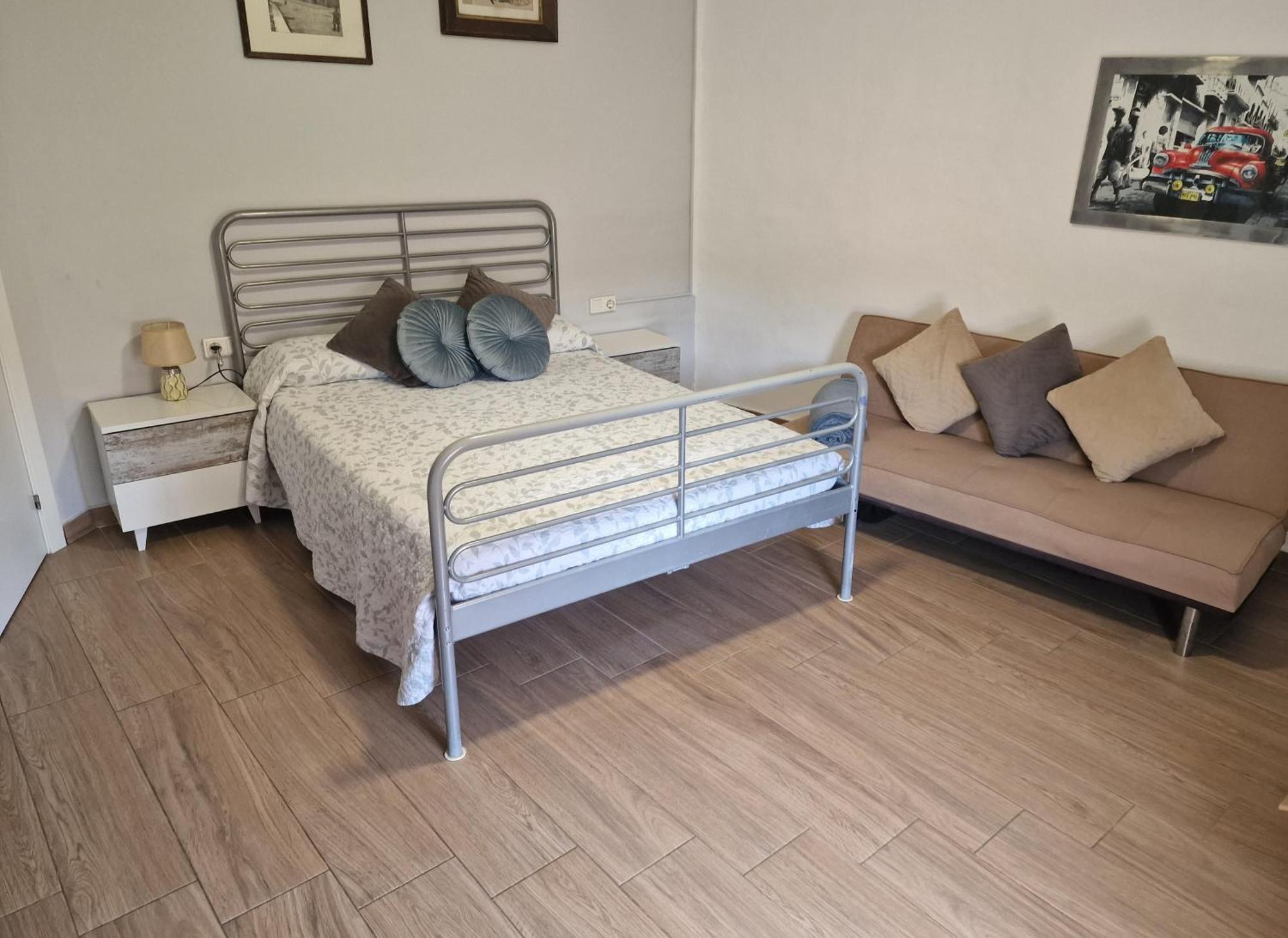 Newly Renovated Large Villa With Garden Кастело д'Емпуриес Екстериор снимка